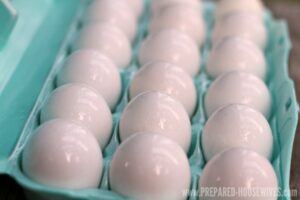 oil coating eggs 