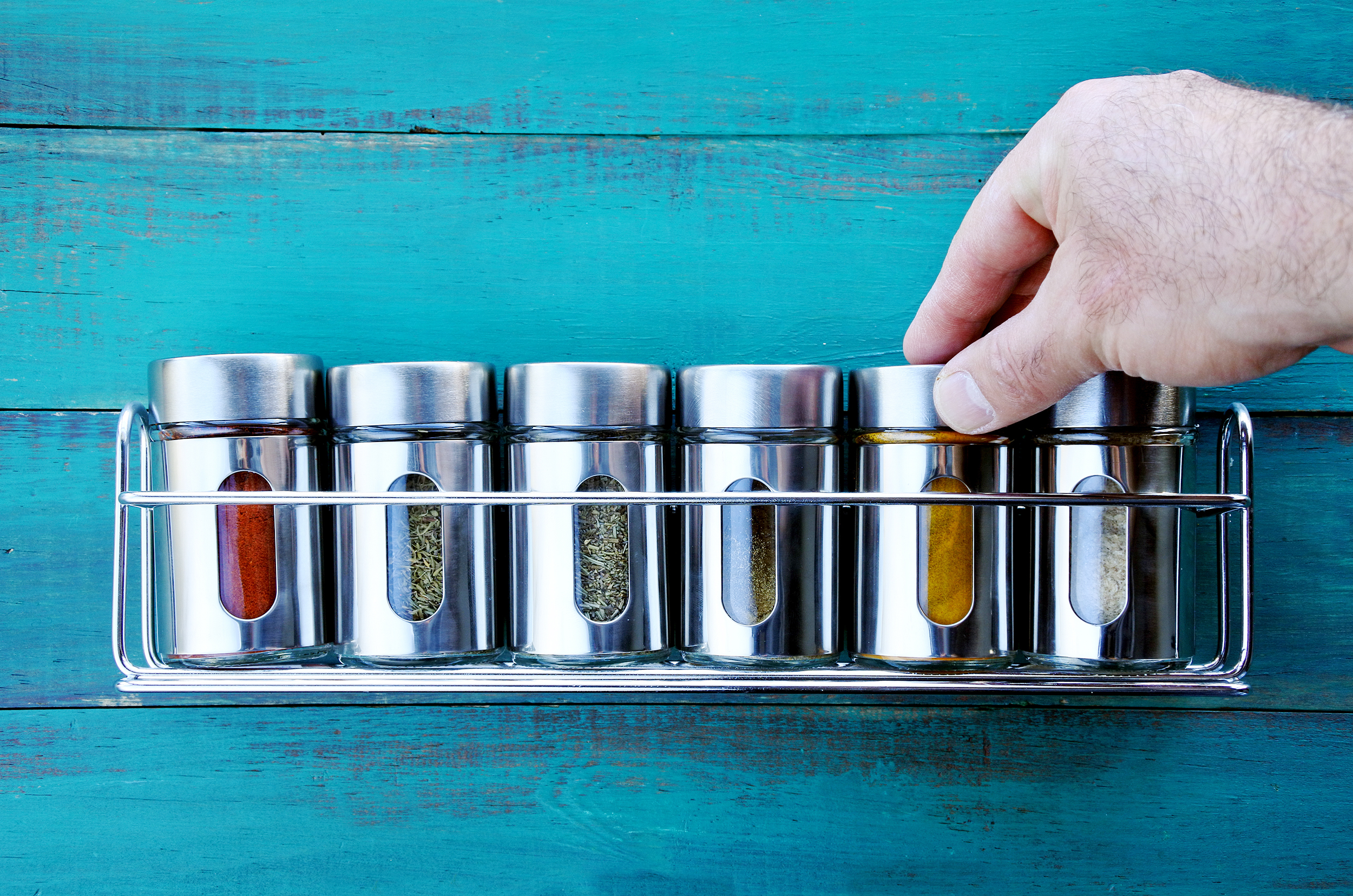 Spice Containers : Contamination Risk During Food Preparation