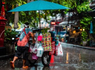 Food Contamination During the Rainy Season: 8 Effective Ways to Prevent