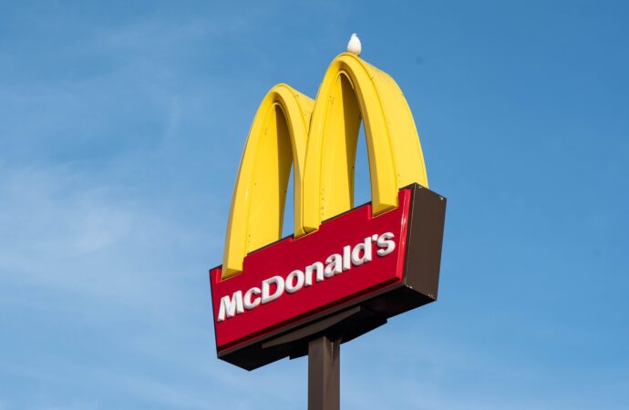 Deadly E. coli Outbreak Tied to McDonald’s Quarter Pounders Kills 1, Sickens 49 Across US States