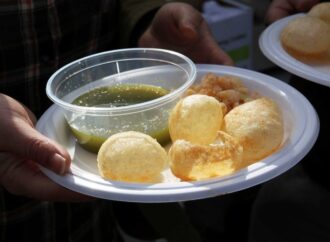 Bengaluru Vendor Caught Selling Unsanitary Pani Puri