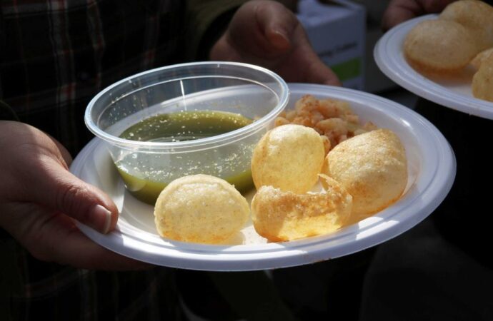 Bengaluru Vendor Caught Selling Unsanitary Pani Puri