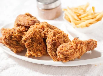 Authorities crack 500 kg of Rotten Chicken Seized in Kerala