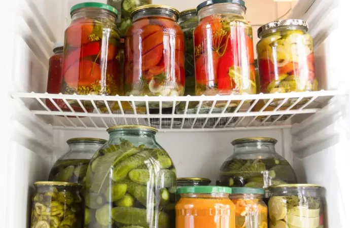 Why Glass Wins for Fridge Storage