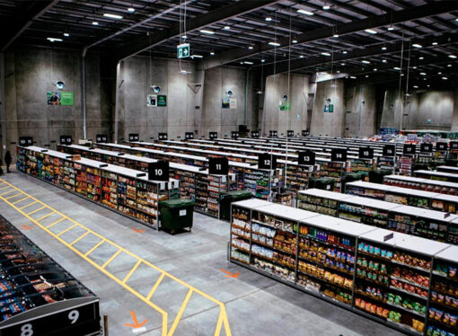 GHMC Raids 35 E-Commerce Food Outlets, Dark Stores