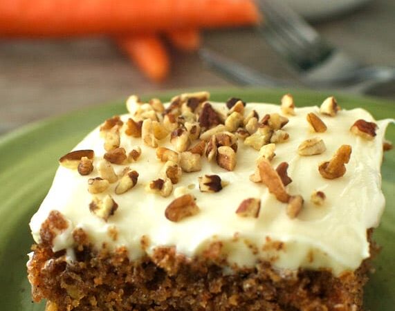Homemade Carrot Cake Linked to Deadly Botulism Outbreak in France