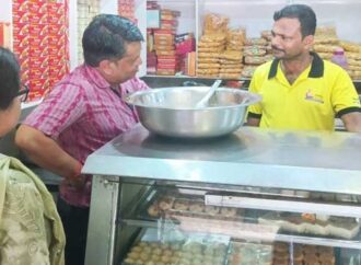 BMC Destroys 100 kg of Stale Food, Fines Eateries in Monsoon Safety Drive