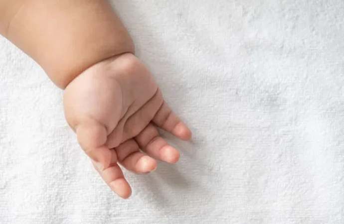 Odisha Child Dies After Swallowing Toy Found in Chips Packet