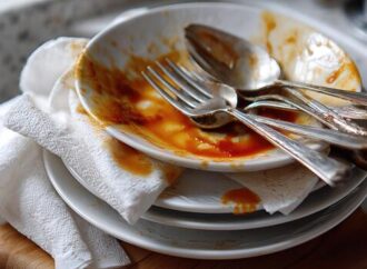 101 Kg Stale Food Seized in Joint Food Safety Raids Across Guntur