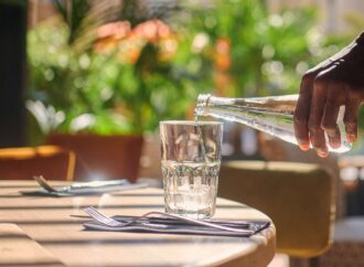 When Your Restaurant Glass Smells Off: What Could Be Behind It