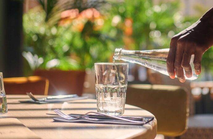 When Your Restaurant Glass Smells Off: What Could Be Behind It