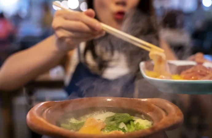Hotpot Meal Leaves Chinese Woman With 8 cm Oesophageal Ulcer