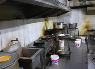 CMC Cracks Down on Hyderabad Restaurants Over Food Safety Issues