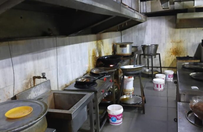 CMC Cracks Down on Hyderabad Restaurants Over Food Safety Issues