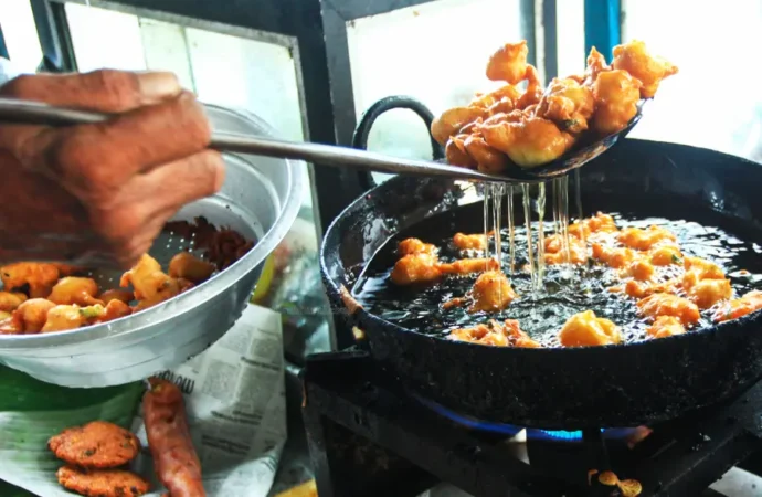 Unhygienic Snack Production Costs Kozhikode Manufacturer ₹1 Lakh